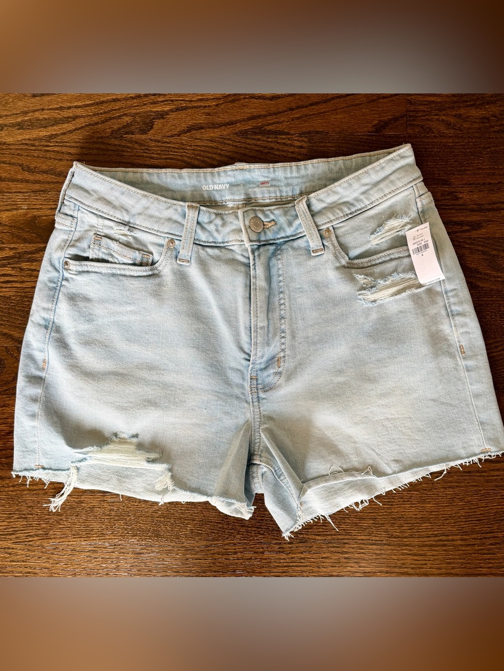 Old Navy Curvy High-Rise Distressed Denim Shorts NWT Size 8